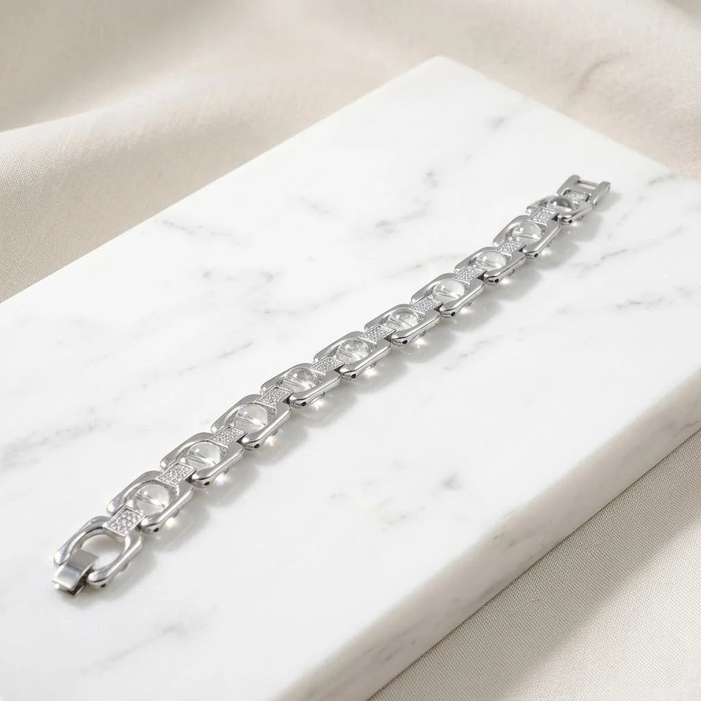 Rupastha Premium Sphatik Luxury Link Bracelet